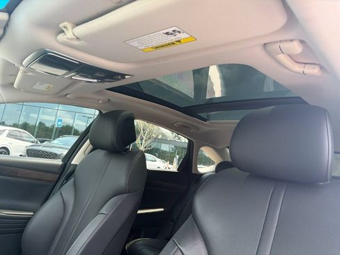Used 2022 Genesis G80 2.5T w/ Advanced Package RWD image 35