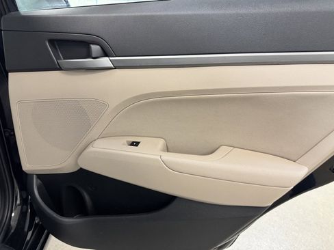 Used 2018 Hyundai Elantra SEL w/ Cargo Package image 22