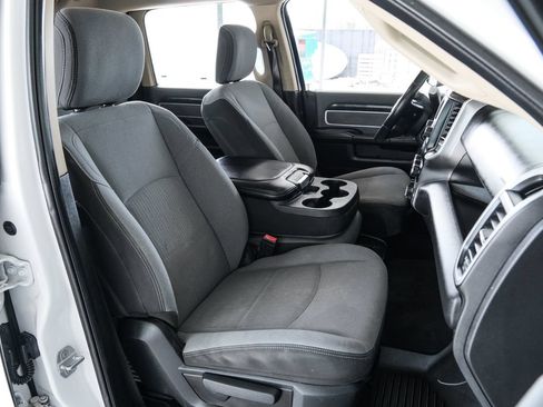 Used 2019 RAM 3500 Big Horn AWD/4WD image 39