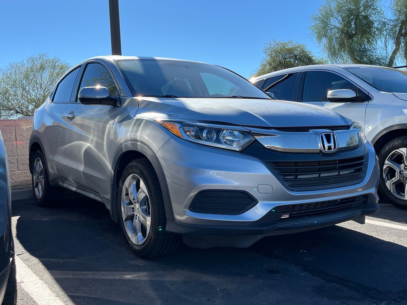 Used 2020 Honda HR-V LX image 2