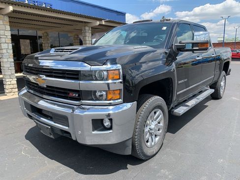 Used 2017 Chevrolet Silverado 3500 LTZ w/ Duramax Plus Package AWD/4WD image 8