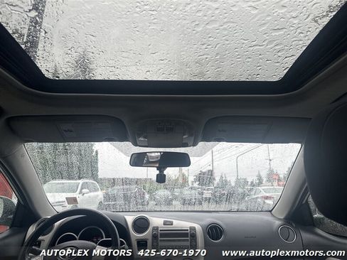 Used 2010 Toyota Matrix S image 18