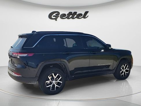 New 2025 Jeep Grand Cherokee Limited w/ Luxury Tech Group II AWD/4WD image 8