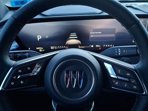 Used 2025 Buick Enclave Preferred image 20