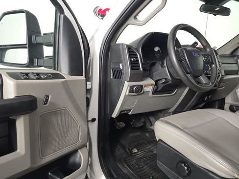 Used 2021 Ford F350 XL w/ Power Equipment Group image 23