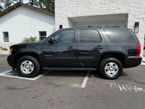 Used 2012 Chevrolet Tahoe LS image 2