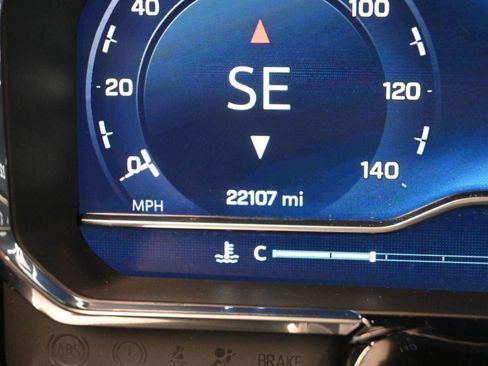 Used 2024 Chevrolet Silverado 1500 LT Trail Boss w/ Convenience Package II image 28