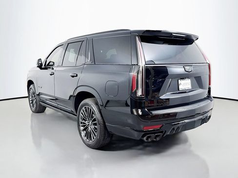 Used 2023 Cadillac Escalade V AWD/4WD image 8