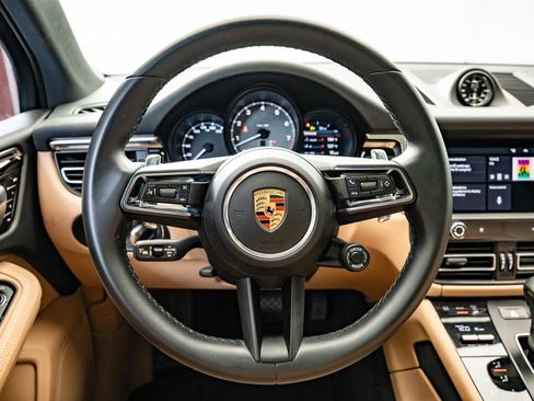 Certified 2023 Porsche Macan S AWD/4WD image 47