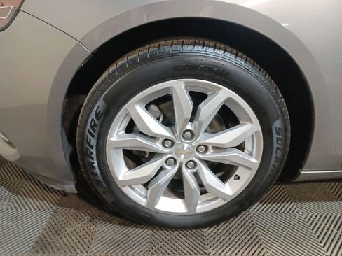 Used 2018 Chevrolet Impala LT image 18