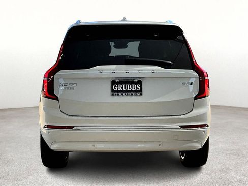New 2026 Volvo XC90 B5 Plus w/ Protection Package Premier image 7