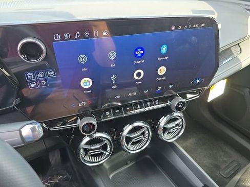 New 2025 Chevrolet Blazer EV LT image 13