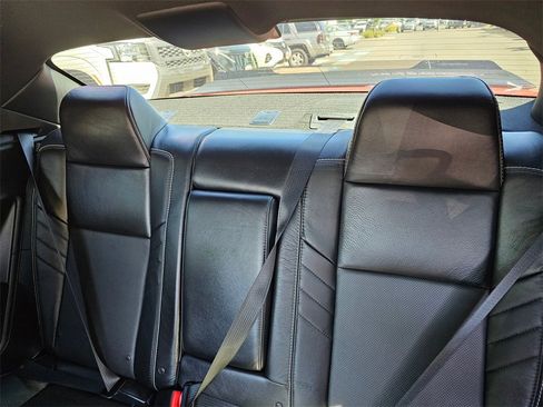 Used 2015 Dodge Challenger SRT Hellcat image 9