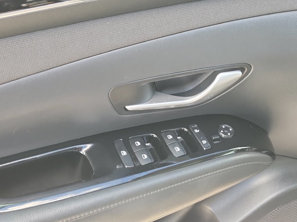 Used 2023 Hyundai Tucson Limited AWD/4WD image 21