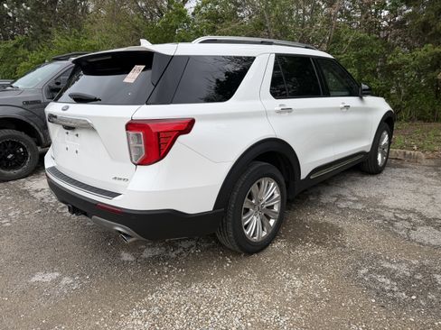 Used 2024 Ford Explorer Limited w/ Limited Technology Package image 6