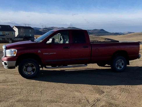 Used 2006 Dodge Ram 2500 Truck SLT w/ Quad Cab Big Horn Value Group image 6