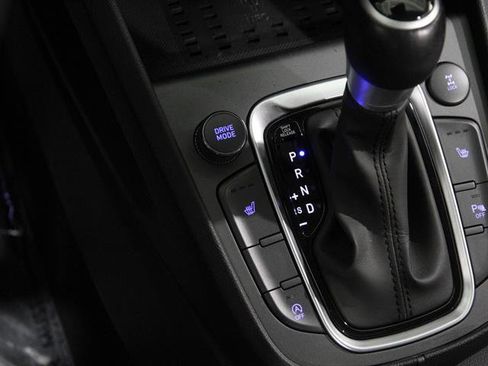 Used 2022 Hyundai Kona Limited image 16