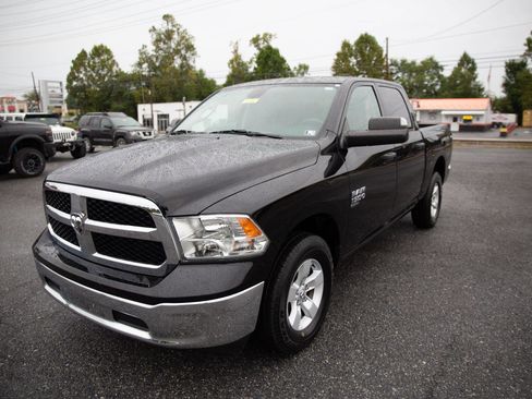 Used 2023 RAM 1500 Classic SLT w/ Trailer & Traction Group image 8