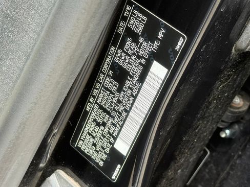 Used 2017 Volvo XC60 T5 Inscription w/ Preferred Option Package FWD image 40