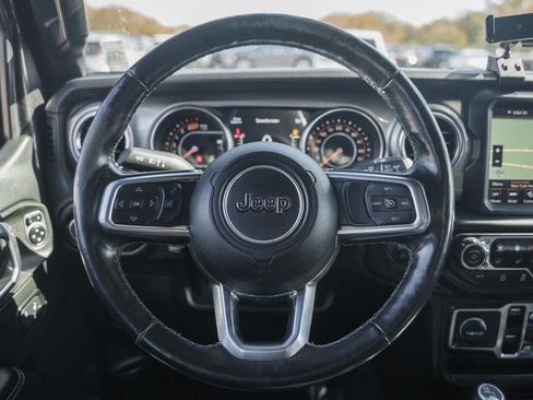 Used 2020 Jeep Wrangler Unlimited Sahara image 30