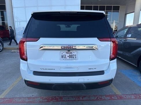 Used 2022 GMC Yukon SLT image 8