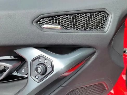 Used 2019 Lamborghini Huracan LP 580-2 RWD image 29