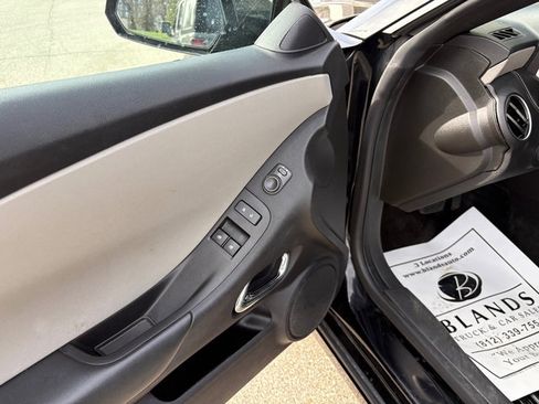 Used 2015 Chevrolet Camaro LS image 10