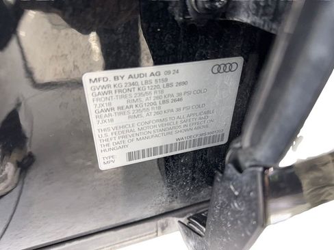 Used 2025 Audi Q3 2.0T Premium AWD/4WD image 90