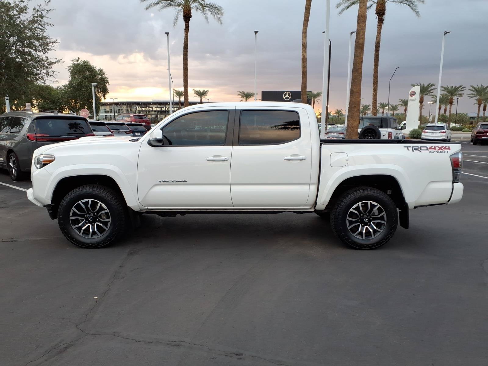 Used 2022 Toyota Tacoma TRD Sport w/ Technology Package AWD/4WD image 7
