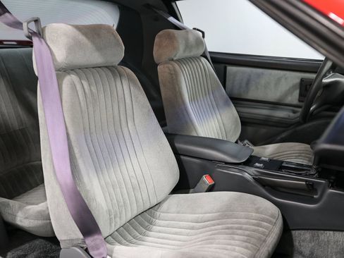 Used 1989 Pontiac Firebird Formula RWD image 16