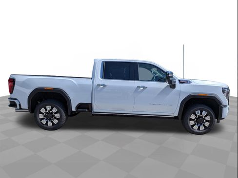 New 2026 GMC Sierra 2500 Denali w/ Denali Reserve Package AWD/4WD image 3