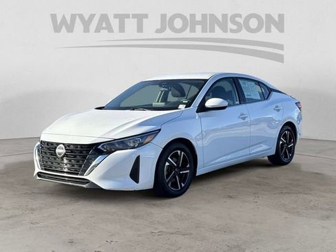 Used 2024 Nissan Sentra SV FWD image 1