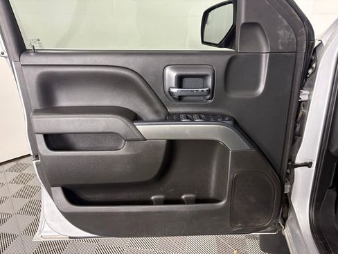 Used 2018 Chevrolet Silverado 1500 LT AWD/4WD image 16