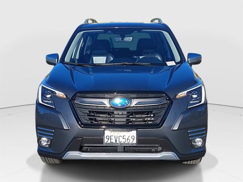 Used 2023 Subaru Forester Touring image 2