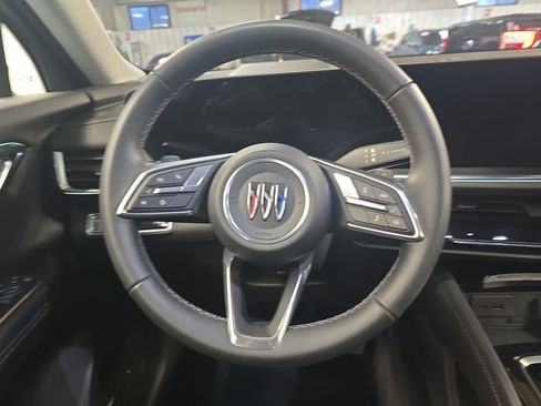 Certified 2025 Buick Envision Preferred image 19