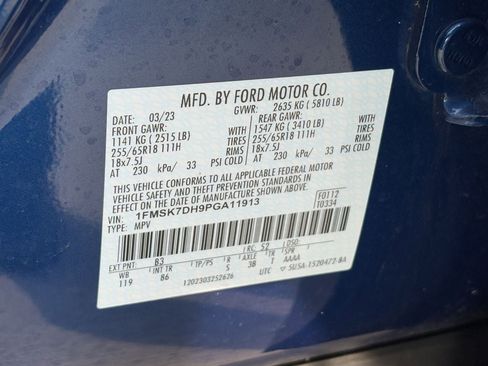 Used 2023 Ford Explorer XLT image 29