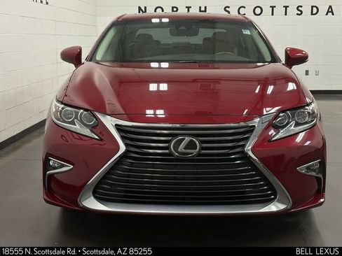 Used 2016 Lexus ES 350 w/ Luxury Package w/Wood Trim FWD image 3