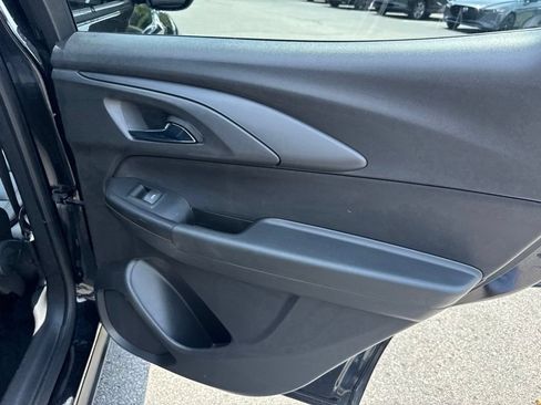 Used 2021 Chevrolet TrailBlazer ACTIV w/ Technology Package FWD image 62