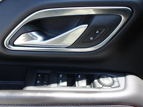 Used 2024 Chevrolet Suburban RST RWD image 33