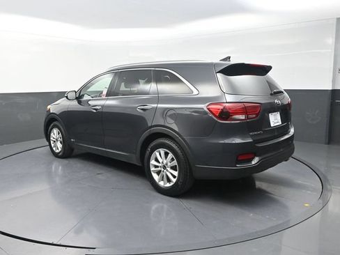 Used 2019 Kia Sorento AWD w/ LX Convenience Package image 8