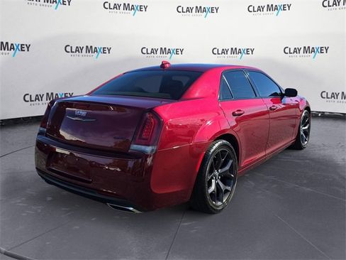 Used 2021 Chrysler 300 S image 5