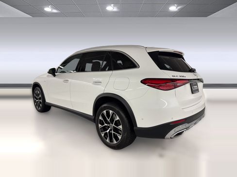 Certified 2025 Mercedes-Benz GLC 350e 4MATIC image 3