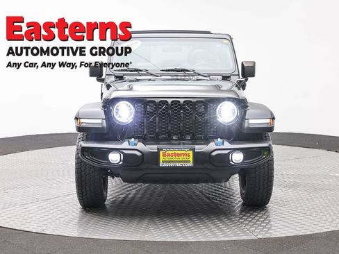 Used 2023 Jeep Wrangler Unlimited w/ Sun & Screen Package AWD/4WD image 2