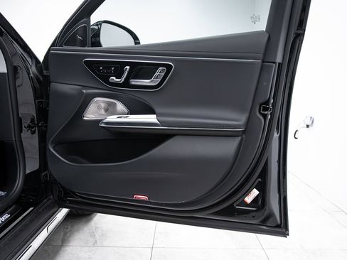 Used 2025 Mercedes-Benz E 450 4MATIC All-Terrain Wagon image 30