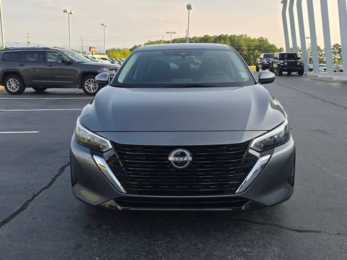 Certified 2025 Nissan Sentra S FWD image 8