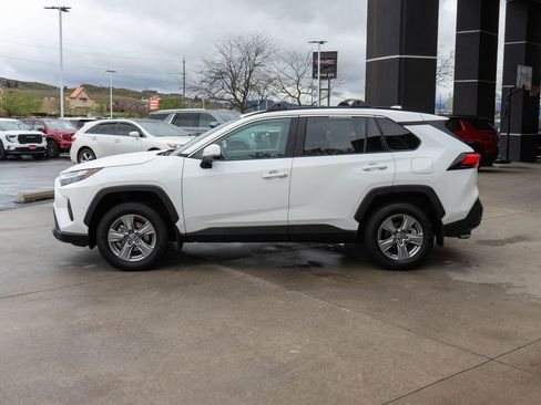 Used 2024 Toyota RAV4 XLE w/ Weather Package image 4