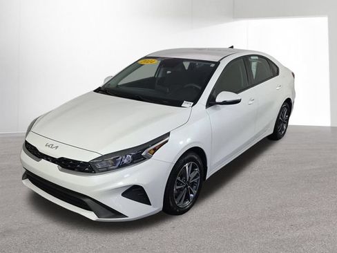 Used 2024 Kia Forte LXS w/ LXS Technology Package FWD image 44
