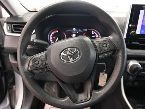 Used 2024 Toyota RAV4 LE AWD/4WD image 21