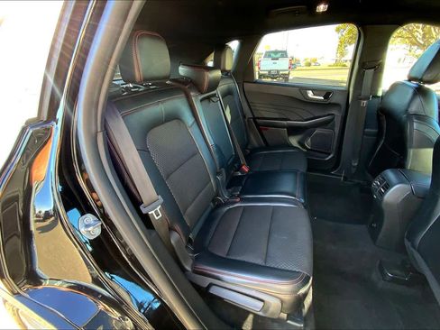 Used 2024 Ford Escape ST-Line image 38