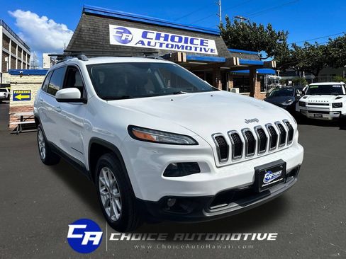Used 2018 Jeep Cherokee Latitude Plus FWD image 10